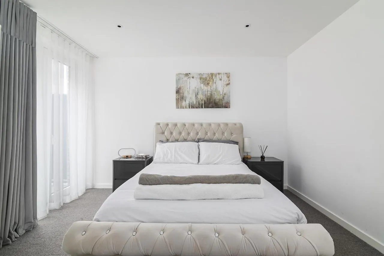 Rooms In Shared Luxury Flat London 0*,  United Kingdom