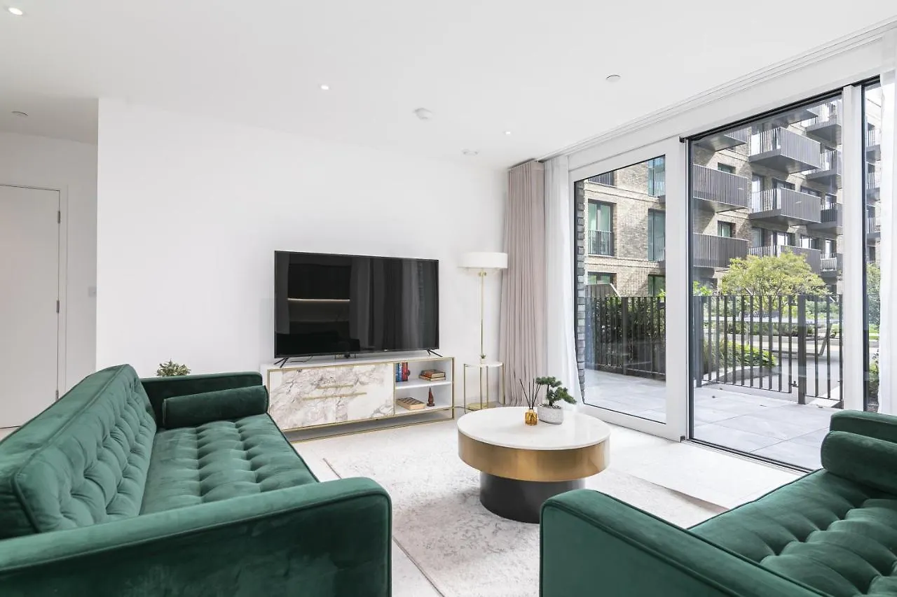 Rooms In Shared Luxury Flat London